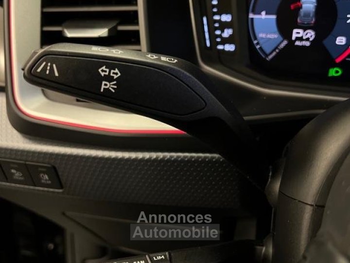 Audi A1 Sportback 35 TFSI 150 ch S tronic 7 Design Luxe - 23