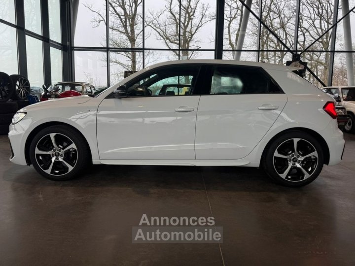 Audi A1 S-Line 35 TFSI 110CH S-tronic Garantie 6 ans Suivi Volant méplat Feux led Apple carplay Virtual 399-mois - 3