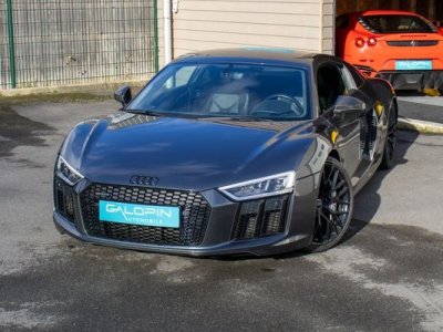 Audi R8 V10 Plus - 1