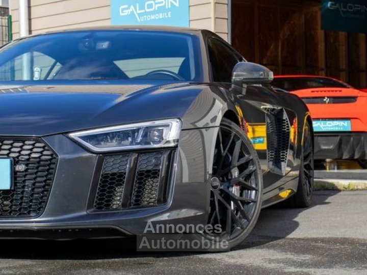 Audi R8 V10 Plus - 2