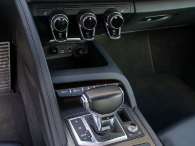 Audi R8 V10 Plus - 7