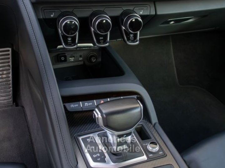 Audi R8 V10 Plus - 7