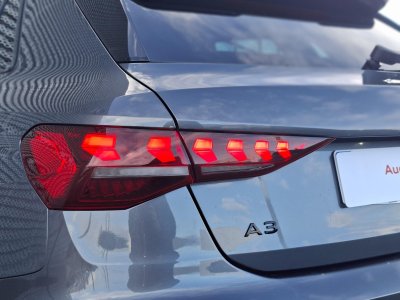 Audi A3 Sportback TFSI Mild Hybrid 150 S tronic 7 S line   - 50