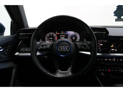 Audi A3 Sportback (8Y) 35 TDI 150 ch S-Tronic 7 Design Luxe - 2022 - 96 250 km - 19