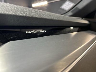 Audi e-tron Q8 Sportback Quattro 55 - 408 CH SPORTBACK S-Line - 33