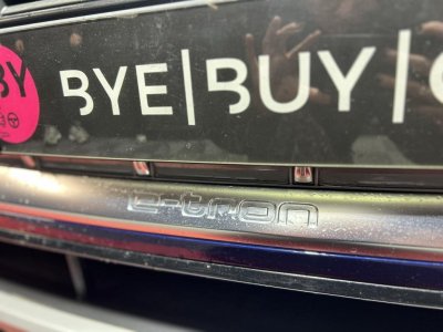 Audi e-tron Q8 Sportback Quattro 55 - 408 CH SPORTBACK S-Line - 55