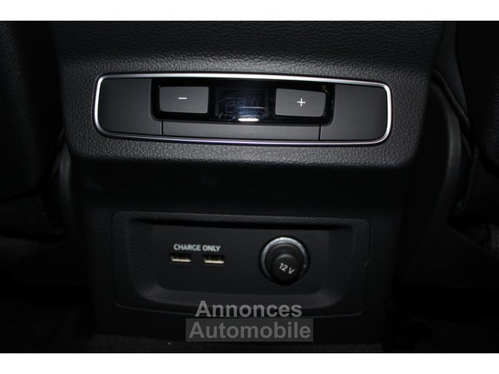 Audi Q5 Quattro 20 50 TFSIe 299 BV S-Tronic S line 1ère Main Suivi - 23