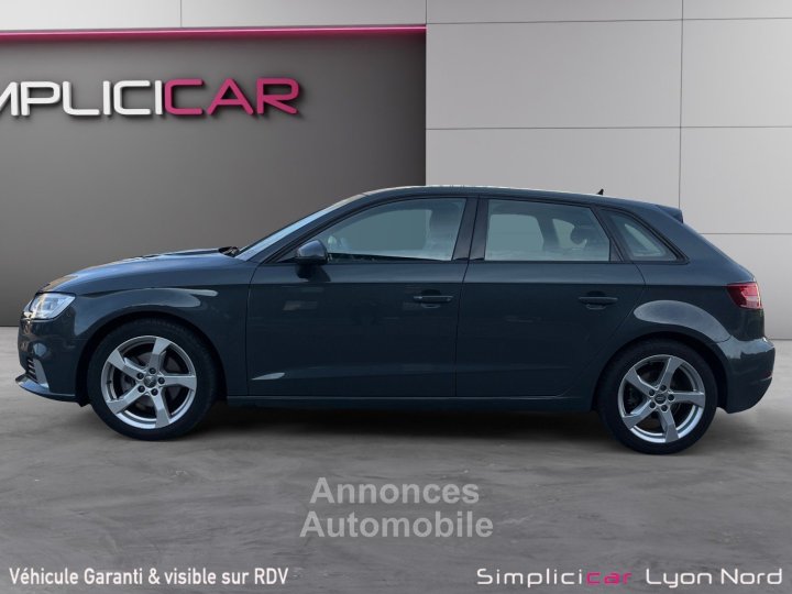 Audi A3 Sportback 35 TFSI CoD 150 Sport Faible Kms Suivi complet Garantie 12 mois - 8