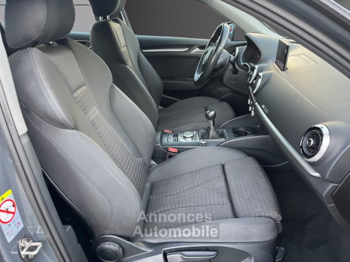 Audi A3 Sportback 35 TFSI CoD 150 Sport Faible Kms Suivi complet Garantie 12 mois - 10
