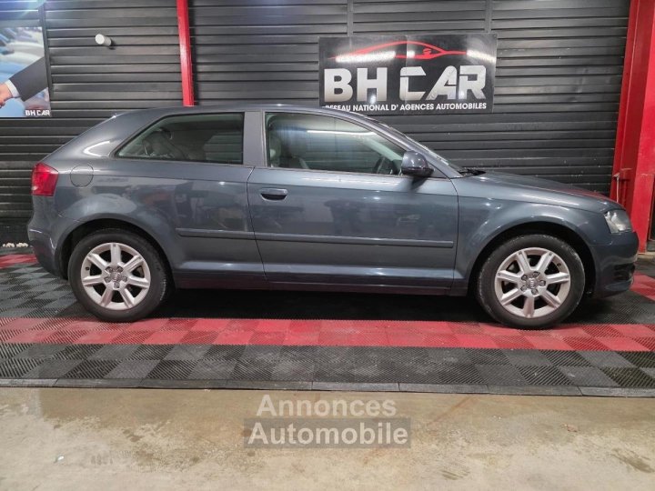 Audi A3 SPORTBACK 16 100 AMBIENTE - 4
