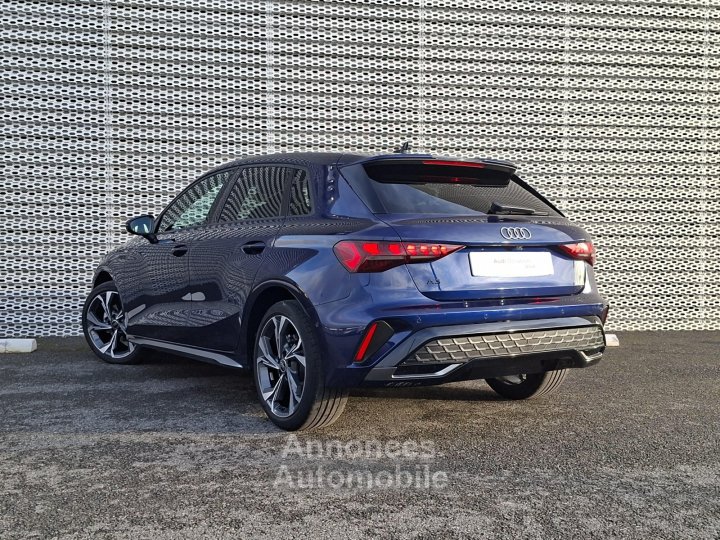 Audi A3 Sportback TFSI Mild Hybrid 116 S tronic 7 S line - 4