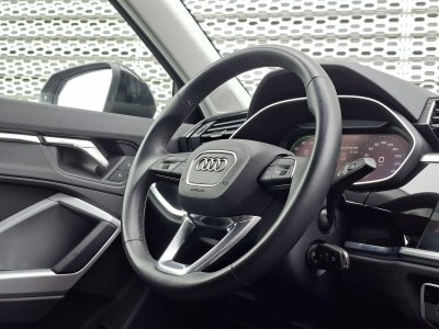 Audi Q3 Sportback 45 TFSIe 245 ch S tronic 6 Design   - 8