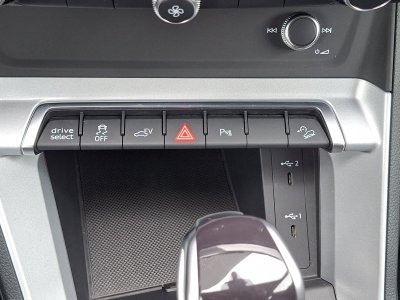 Audi Q3 Sportback 45 TFSIe 245 ch S tronic 6 Design   - 11