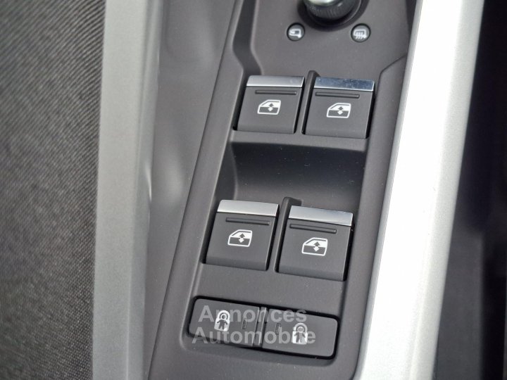 Audi Q3 Sportback 45 TFSIe 245 ch S tronic 6 Design - 35