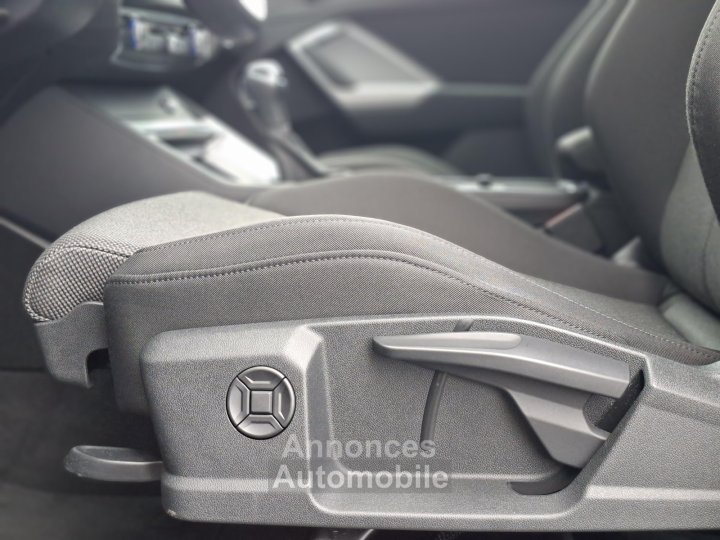 Audi Q3 Sportback 45 TFSIe 245 ch S tronic 6 Design - 48