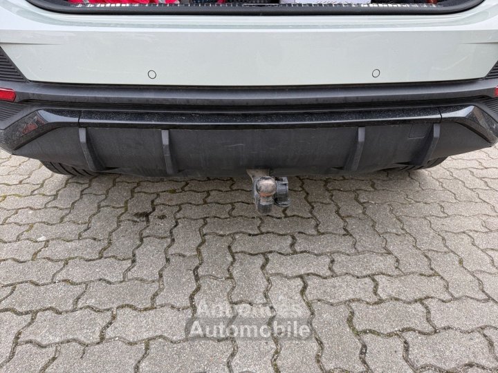 Audi Q3 Sportback 35 TFSI 150 ch S tronic 7 S Line Attelage Si&egrave;ges &eacute;lectriques Hayon &eacute;lectrique GARANTIE 12 MOIS - 20