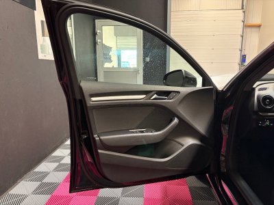 Audi A3 Sportback BUSINESS 30 TDI 116 Business line /SUIVI COMPLET/ CAM&Eacute;RA DE RECUL/ CARPLAY/ PHARES LED   - 17