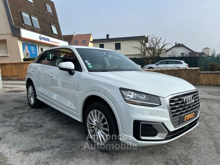 Audi Q2 14 35 tfsi 150ch cod design carplay - 3