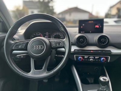 Audi Q2 14 35 tfsi 150ch cod design carplay - 8