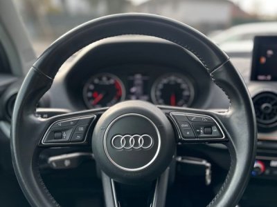 Audi Q2 14 35 tfsi 150ch cod design carplay - 9