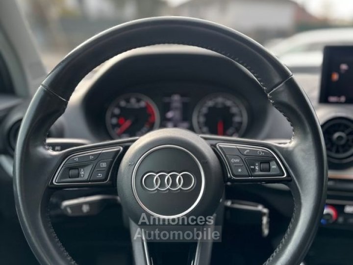 Audi Q2 14 35 tfsi 150ch cod design carplay - 9