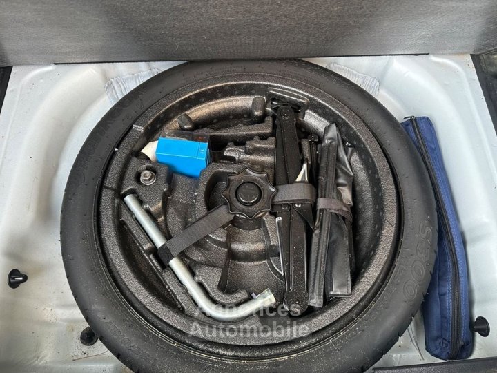 Audi Q2 14 35 tfsi 150ch cod design carplay - 12