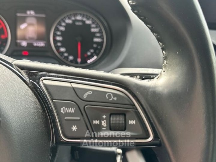 Audi Q2 14 35 tfsi 150ch cod design carplay - 24