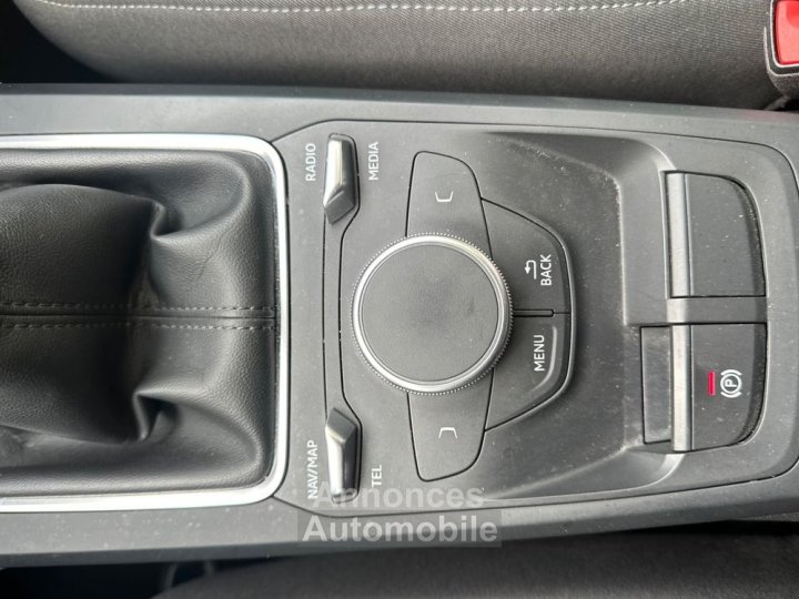 Audi Q2 14 35 tfsi 150ch cod design carplay - 27