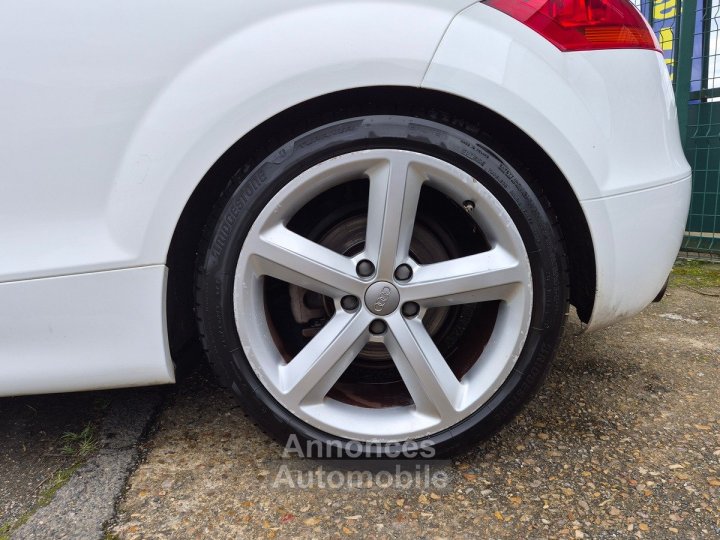 Audi TT 18 TFSI 160 S LINE - 32