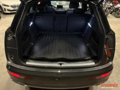 Audi Q5 55 TFSI e 367 CH S-tronic S-line 01/20 *Historique complet* 01/20   - 17