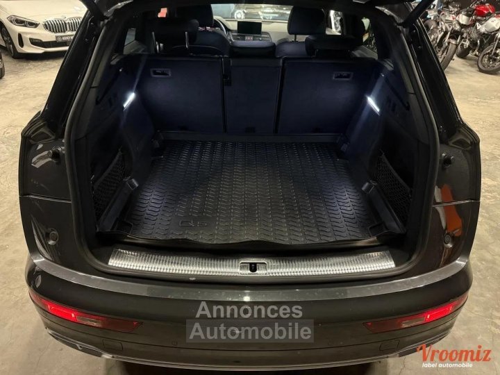 Audi Q5 55 TFSI e 367 CH S-tronic S-line 01/20 *Historique complet* 01/20 - 17