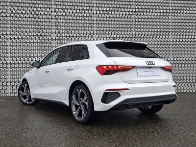 Audi A3 Sportback 40 TFSIe 204 S tronic 6 S Line   - 4