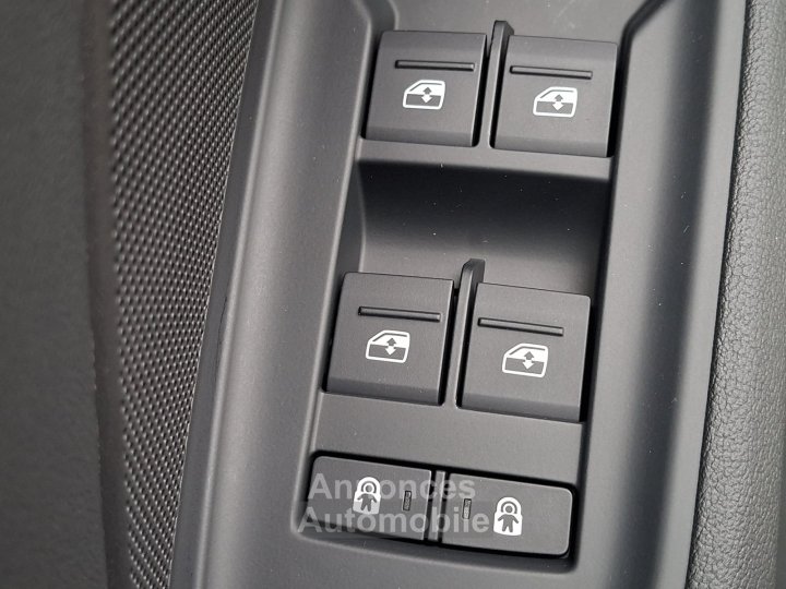 Audi A3 Sportback 40 TFSIe 204 S tronic 6 S Line - 28