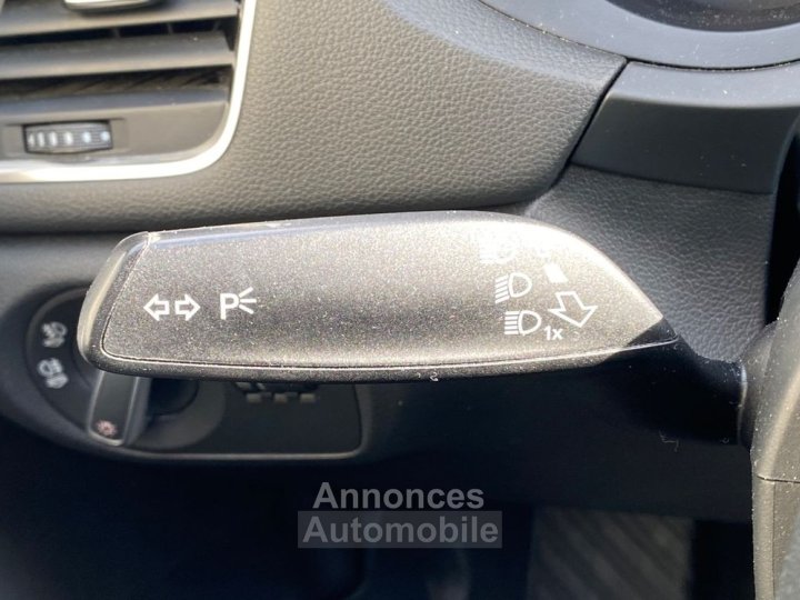 Audi Q3 20 tdi 140 s-line - 23