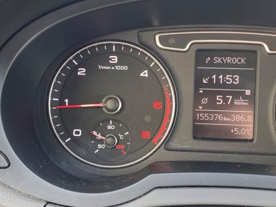 Audi Q3 20 tdi 140 s-line   - 30