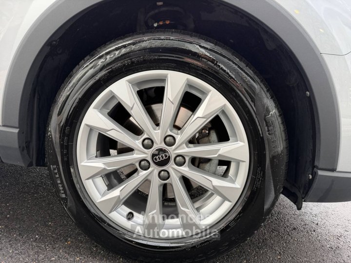 Audi Q3 35 TFSI 150 ch S tronic 7 Design - 9