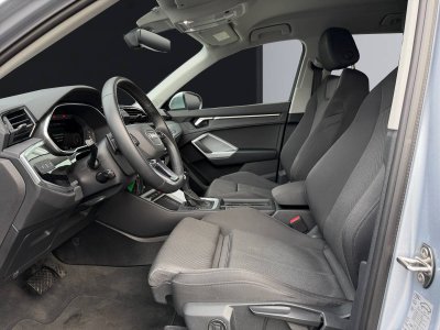 Audi Q3 35 TFSI 150 ch S tronic 7 Design   - 11