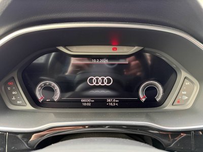 Audi Q3 35 TFSI 150 ch S tronic 7 Design   - 13