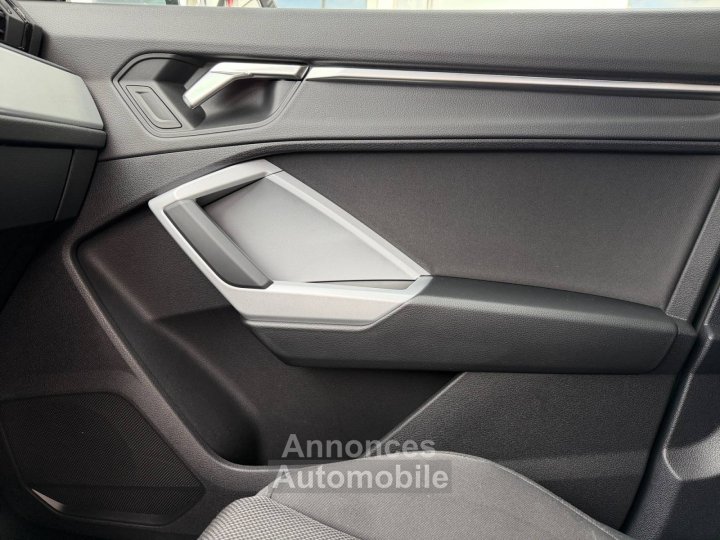 Audi Q3 35 TFSI 150 ch S tronic 7 Design - 29