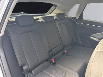 Audi Q3 35 TFSI 150 ch S tronic 7 Design   - 26
