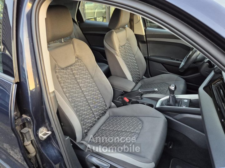 Audi A1 Sportback 10 30 TFSI - 116  Design  GARANTIE 3 MOIS - 17