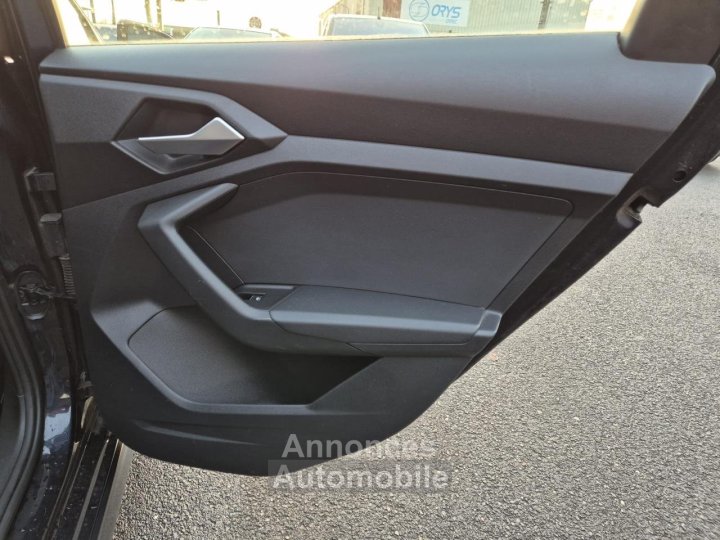 Audi A1 Sportback 10 30 TFSI - 116  Design  GARANTIE 3 MOIS - 26