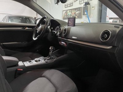 Audi A3 III 14 TFSI 204ch e-tron Business line S tronic 6   - 14