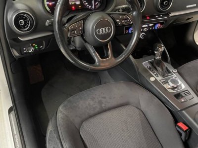 Audi A3 III 14 TFSI 204ch e-tron Business line S tronic 6   - 15