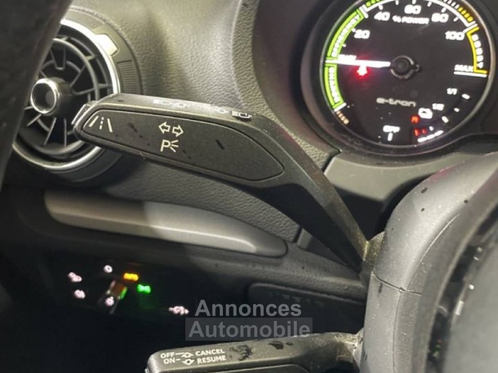 Audi A3 III 14 TFSI 204ch e-tron Business line S tronic 6 - 24