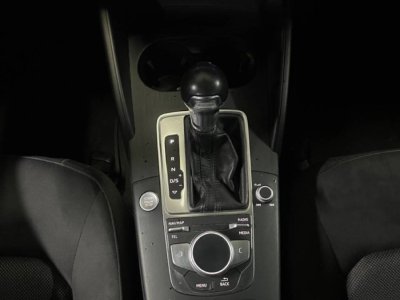 Audi A3 III 14 TFSI 204ch e-tron Business line S tronic 6   - 26