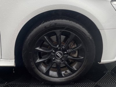 Audi A3 III 14 TFSI 204ch e-tron Business line S tronic 6   - 33