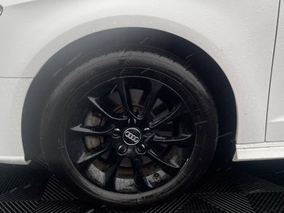 Audi A3 III 14 TFSI 204ch e-tron Business line S tronic 6   - 34