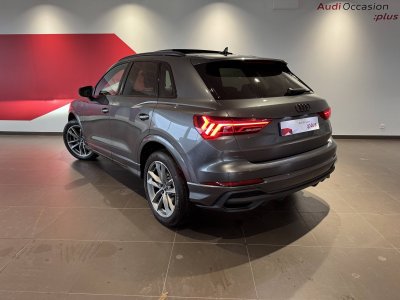 Audi Q3 45 TFSIe 245 ch S tronic 6 S line   - 4