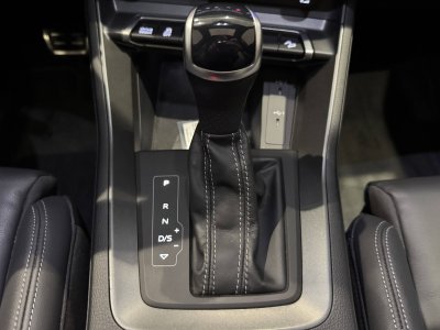 Audi Q3 45 TFSIe 245 ch S tronic 6 S line   - 18